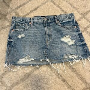 GAP mini skirt